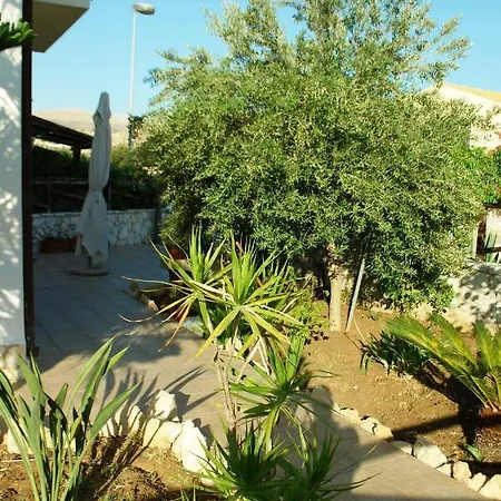 La Casetta Di Dany & Alby Apartamento